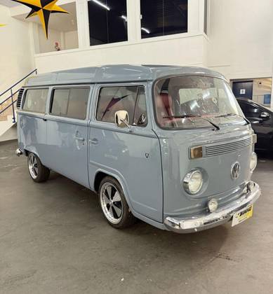 VOLKSWAGEN KOMBI 1.6 MI STD 8V ÁLCOOL 3P MANUAL VOLKSWAGEN KOMBI 1.6 MI STD 8V ÁLCOOL 3P MANUAL